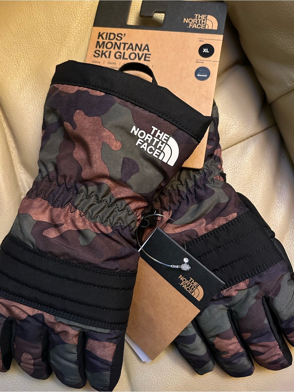 BNWT The North Face Kids' Montana XL Ski Gloves - Camo